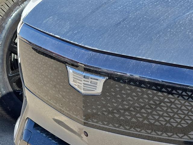 new 2025 Cadillac OPTIQ car, priced at $55,615