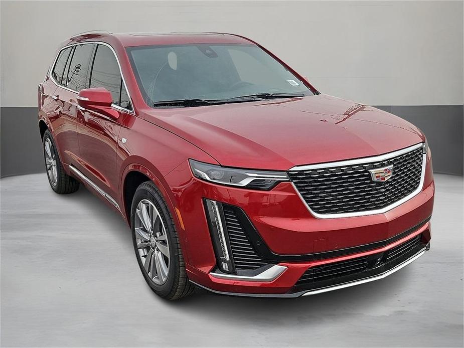 new 2025 Cadillac XT6 car, priced at $61,665