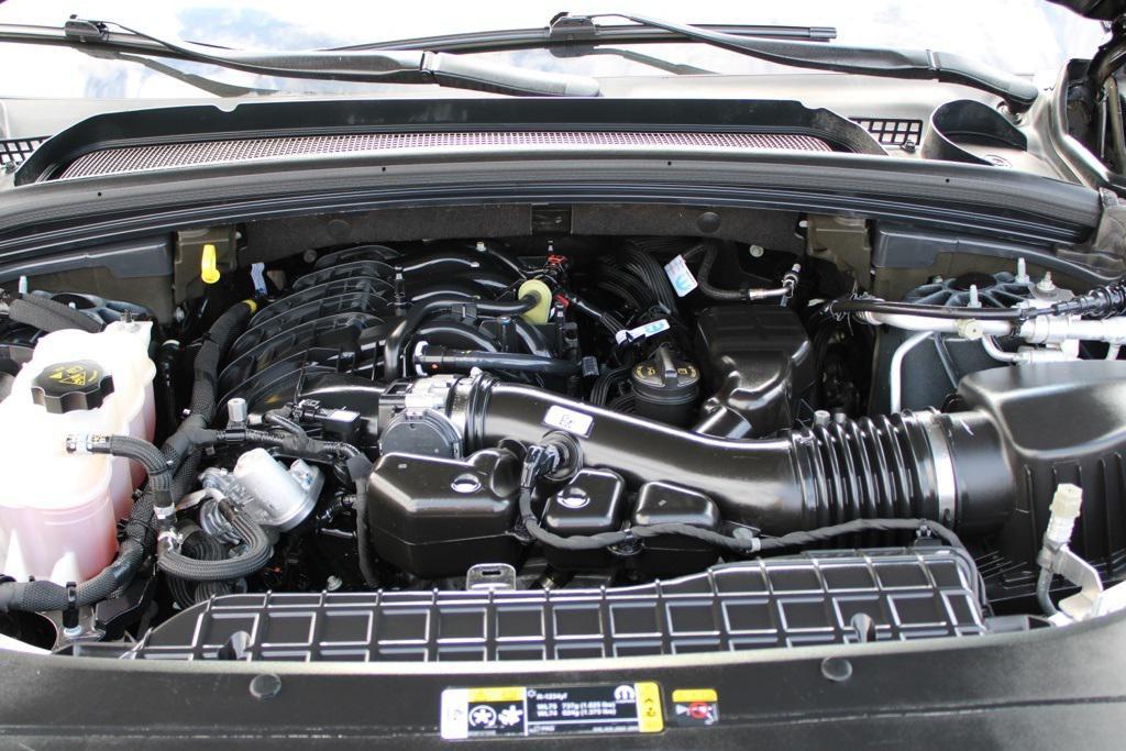 used 2024 Jeep Grand Cherokee L car, priced at $29,570