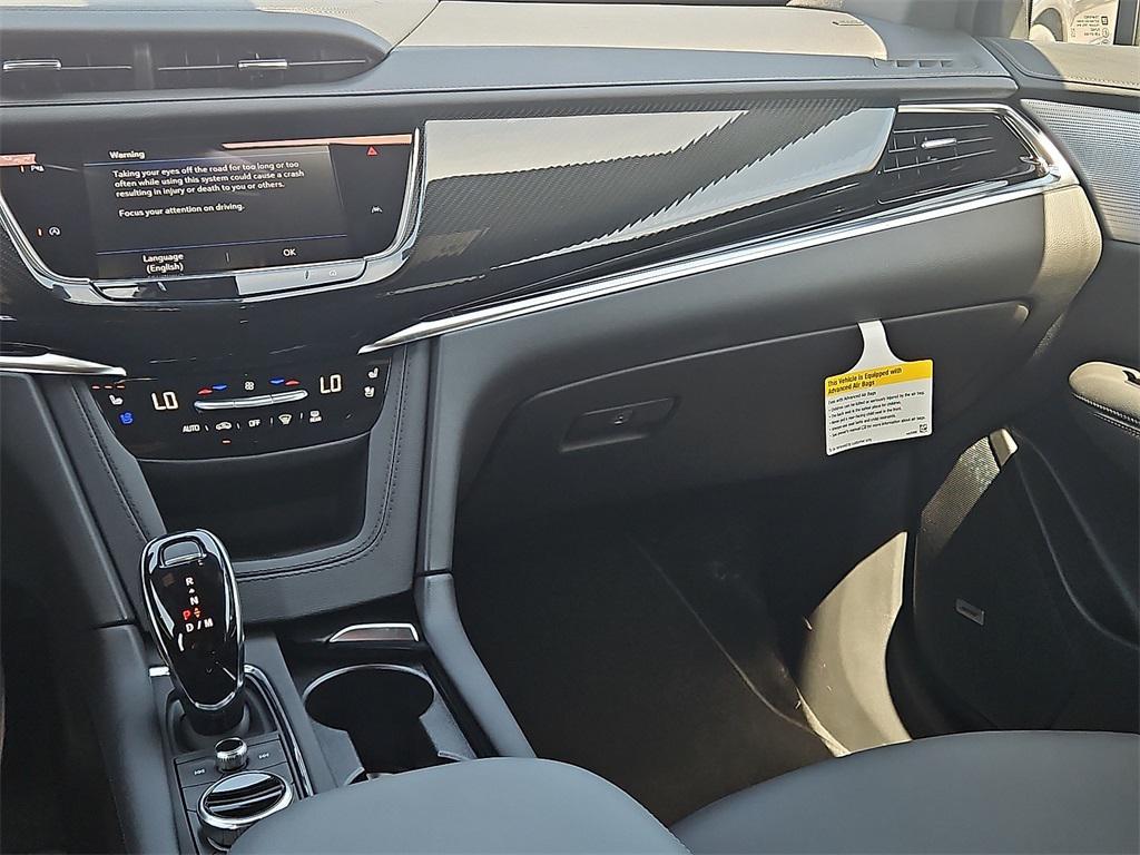 new 2025 Cadillac XT6 car, priced at $63,515