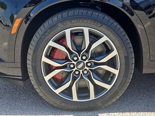 new 2025 Cadillac XT6 car, priced at $63,515