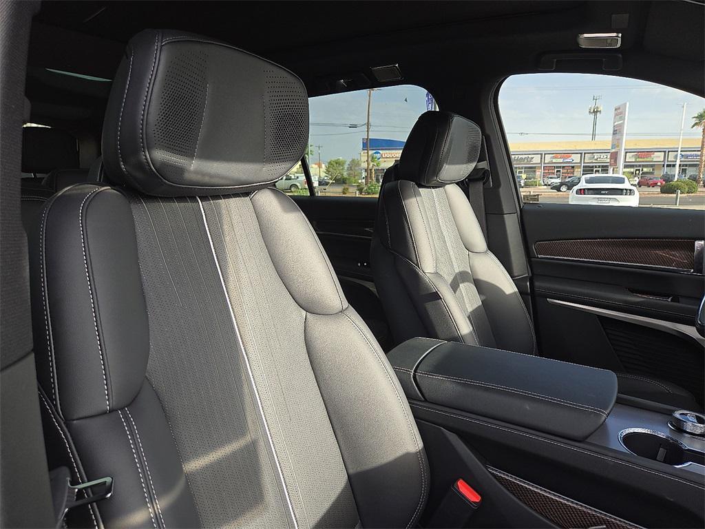 new 2026 Cadillac VISTIQ car, priced at $80,215