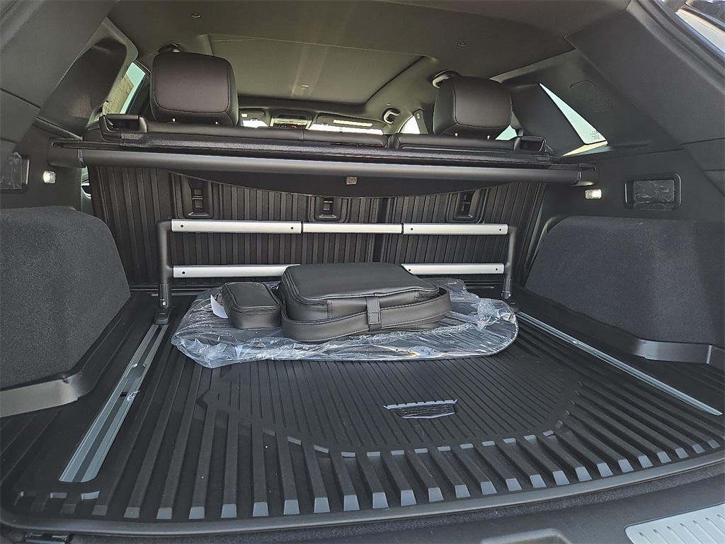 new 2025 Cadillac XT5 car, priced at $59,420