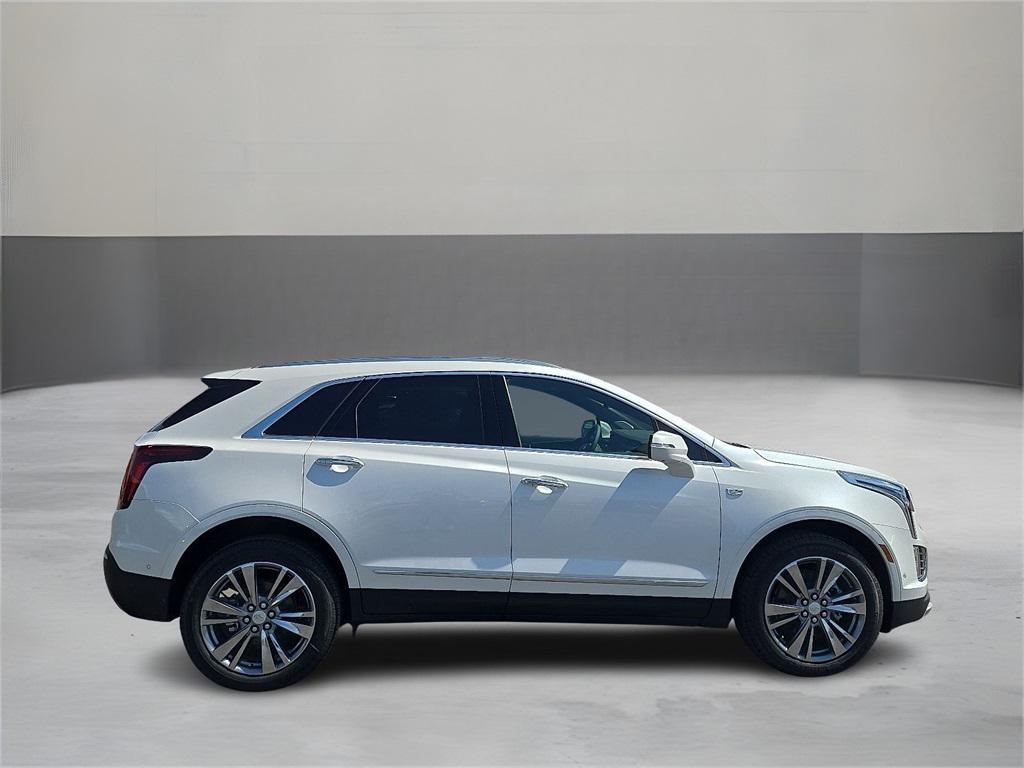 new 2025 Cadillac XT5 car, priced at $59,420