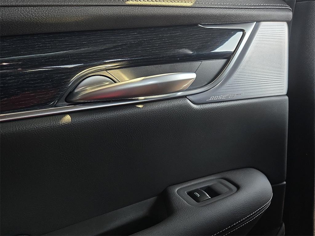 new 2025 Cadillac XT5 car, priced at $59,420