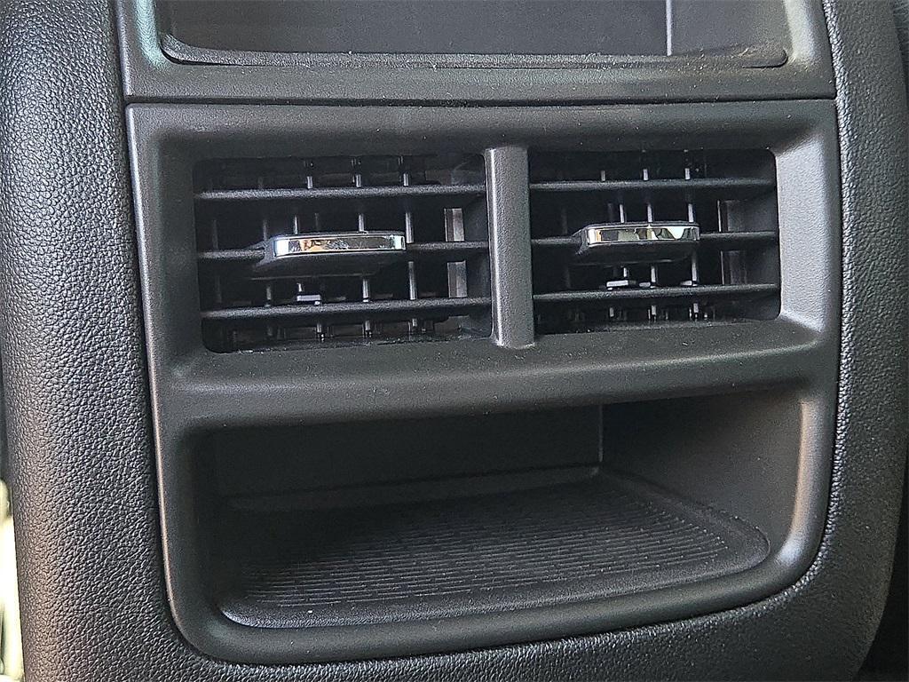 new 2025 Cadillac XT5 car, priced at $59,420