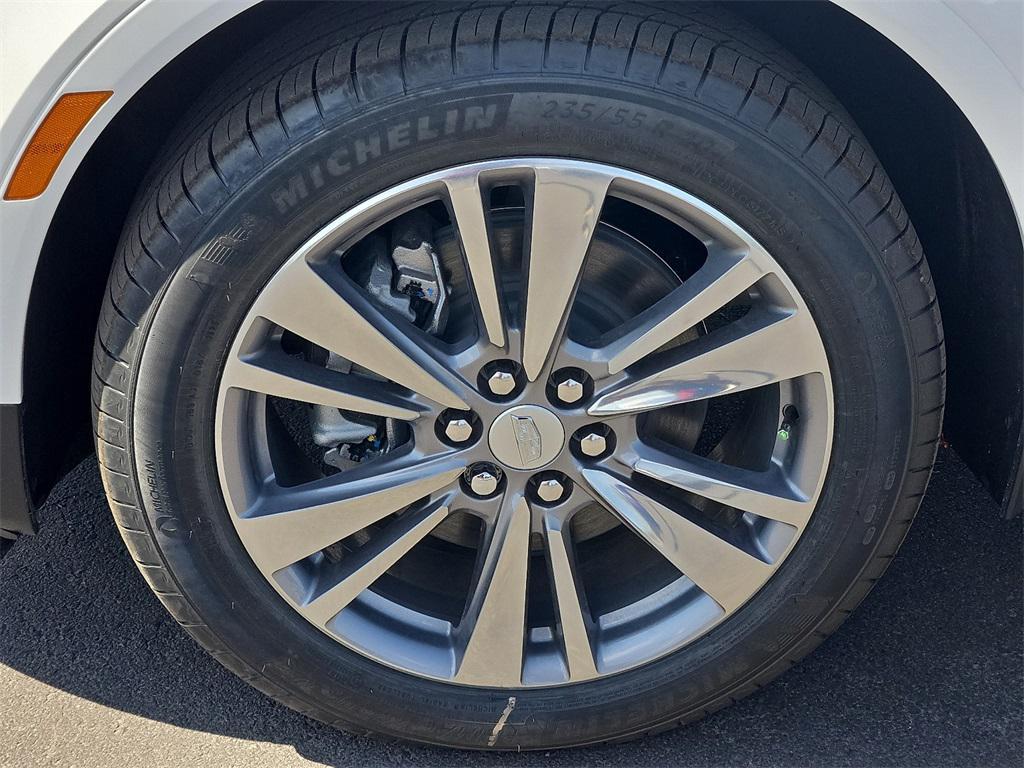 new 2025 Cadillac XT5 car, priced at $59,420