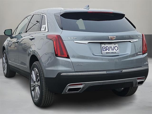 new 2025 Cadillac XT5 car, priced at $54,990