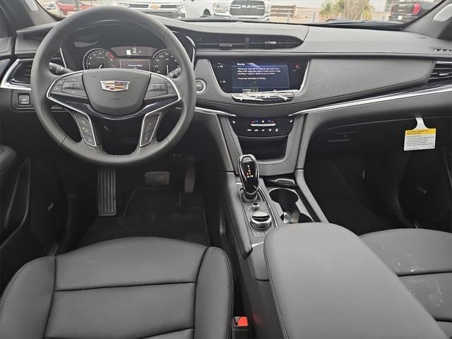new 2025 Cadillac XT5 car, priced at $54,990
