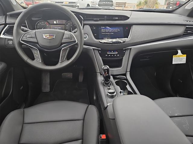 new 2025 Cadillac XT5 car, priced at $54,990