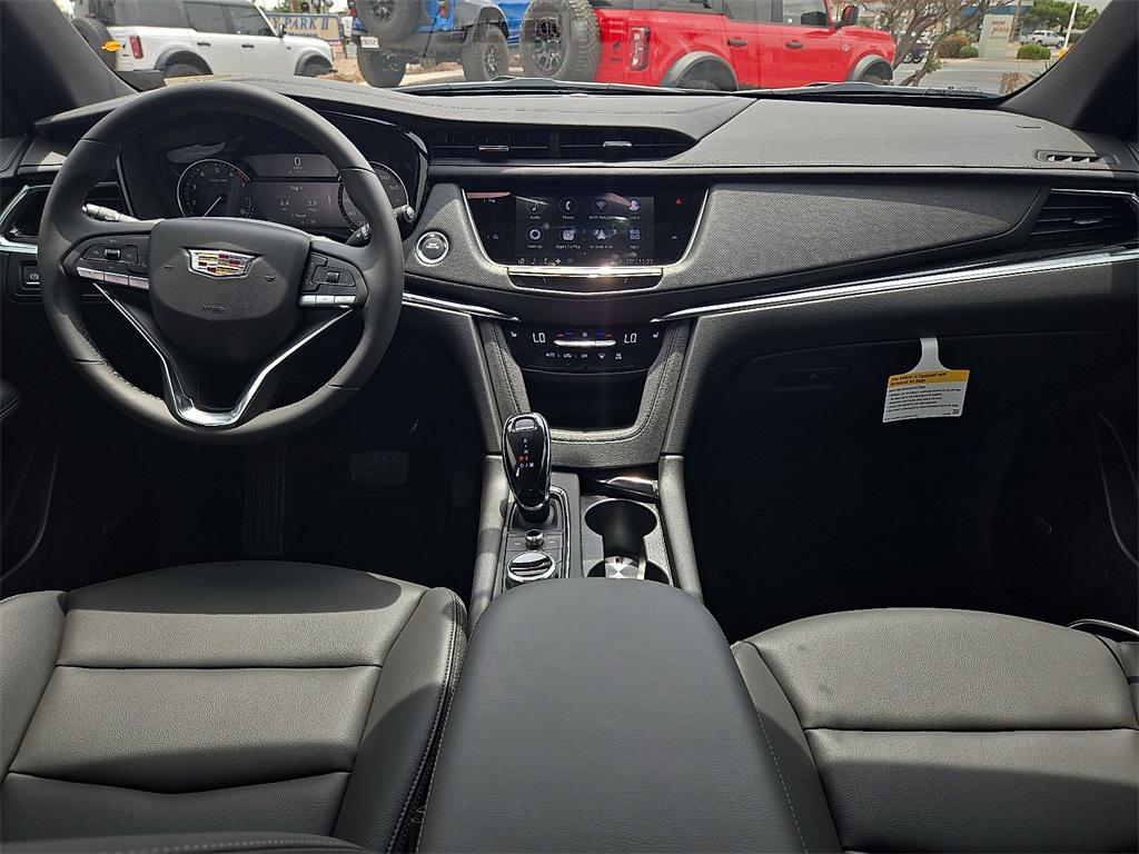 new 2025 Cadillac XT6 car, priced at $53,315