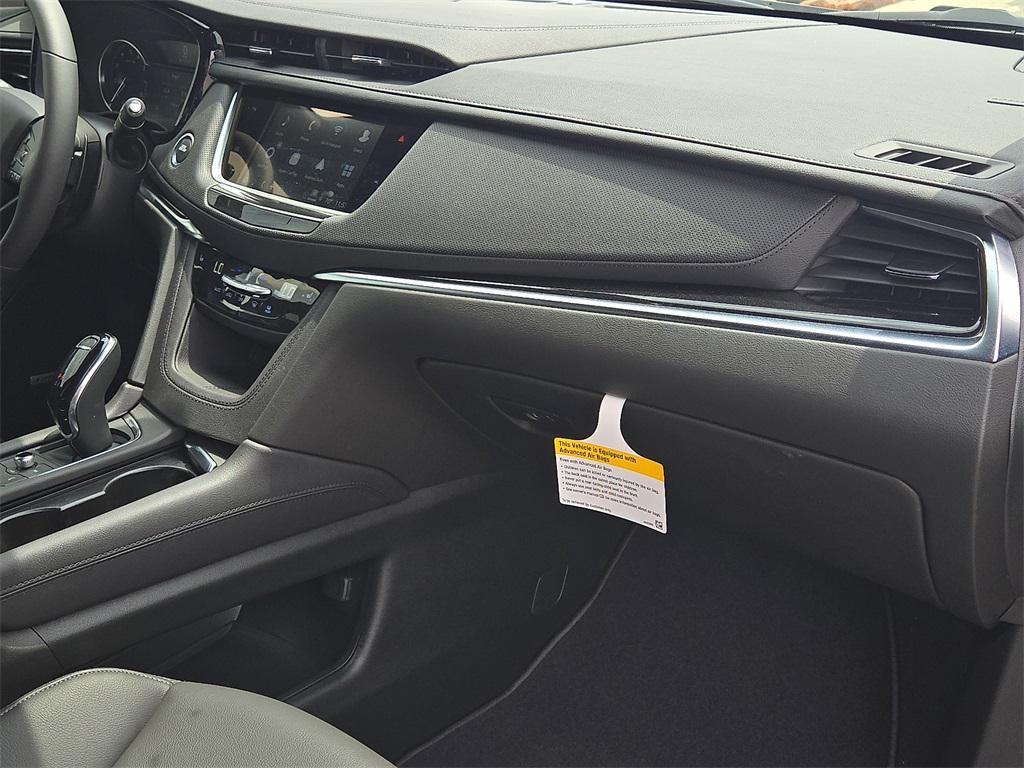 new 2025 Cadillac XT6 car, priced at $53,315