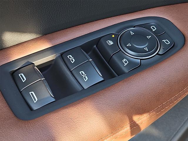 new 2025 Cadillac XT5 car, priced at $58,635