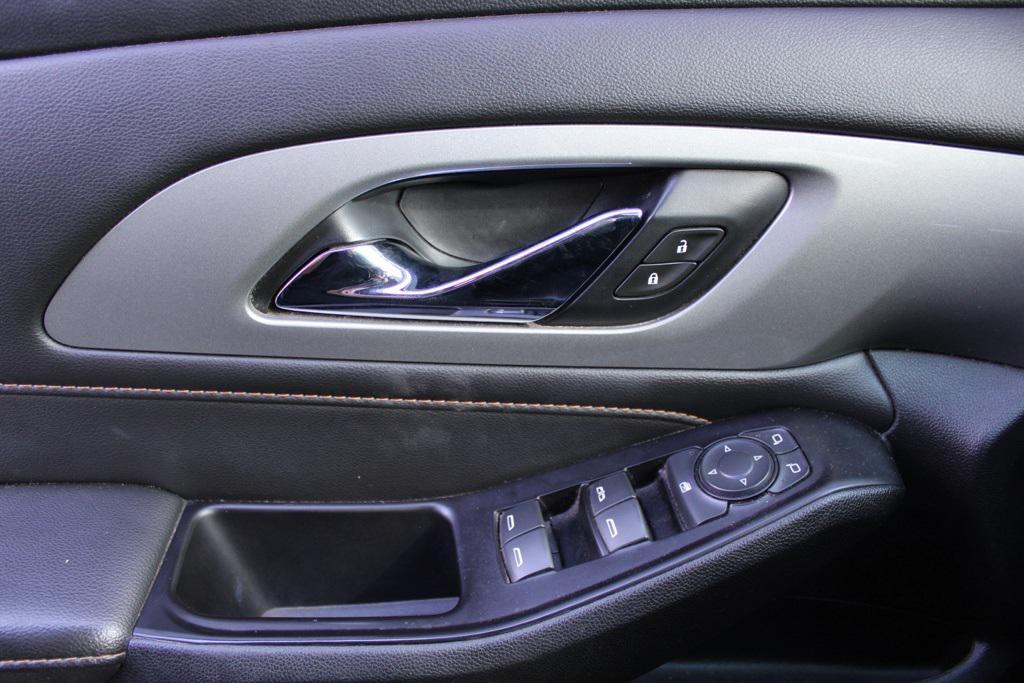 used 2020 Chevrolet Traverse car, priced at $26,859