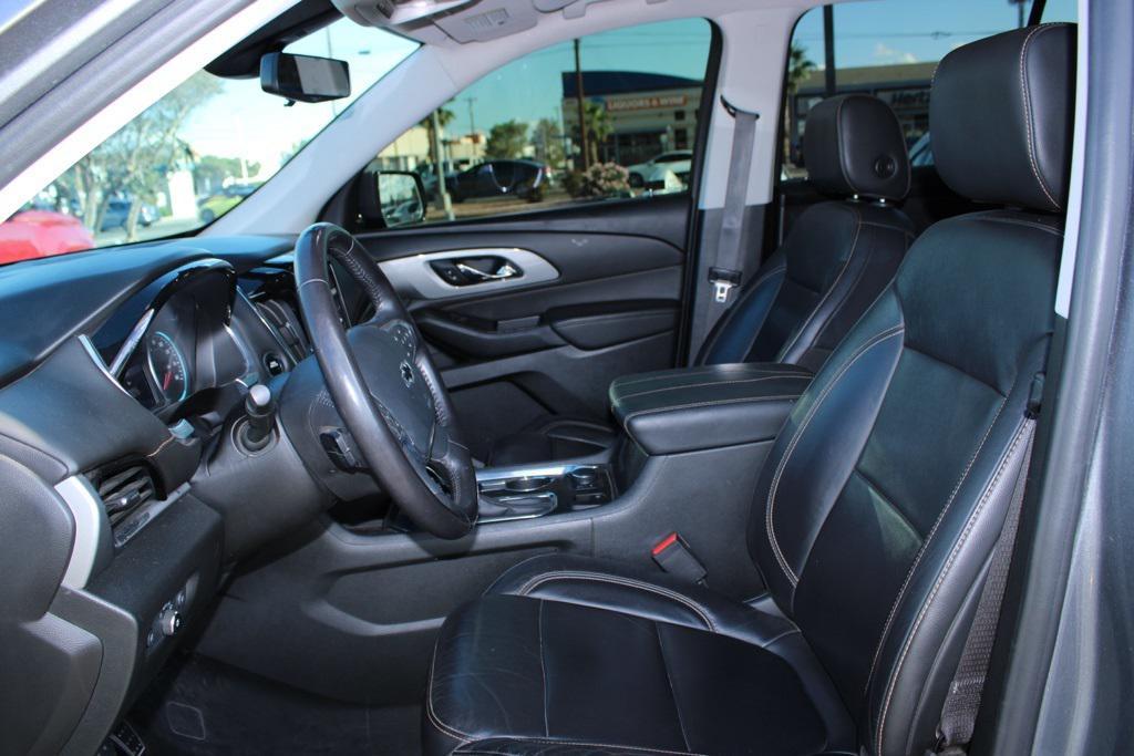 used 2020 Chevrolet Traverse car, priced at $26,859