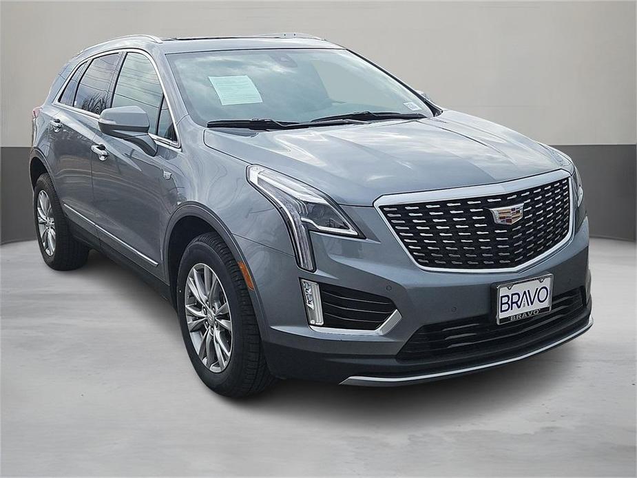 used 2022 Cadillac XT5 car, priced at $27,810