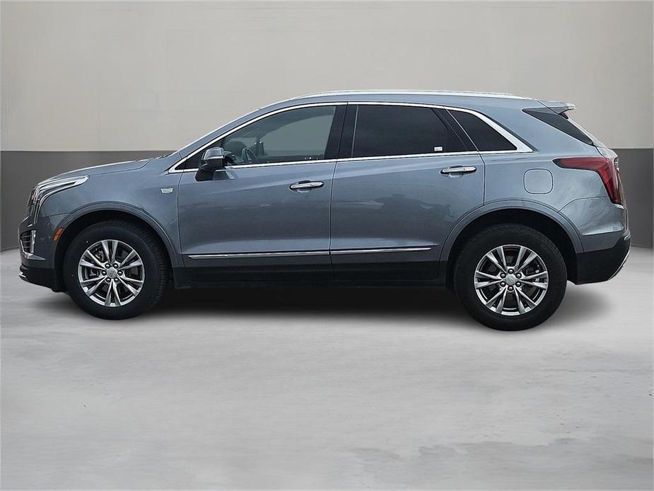 used 2022 Cadillac XT5 car, priced at $27,810