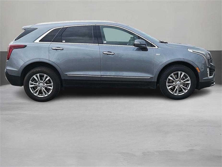 used 2022 Cadillac XT5 car, priced at $27,810