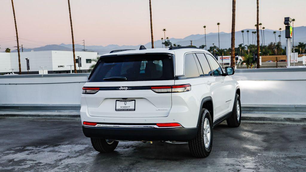 new 2025 Jeep Grand Cherokee car, priced at $29,475