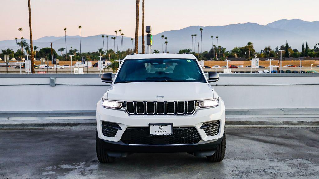 new 2025 Jeep Grand Cherokee car, priced at $29,475