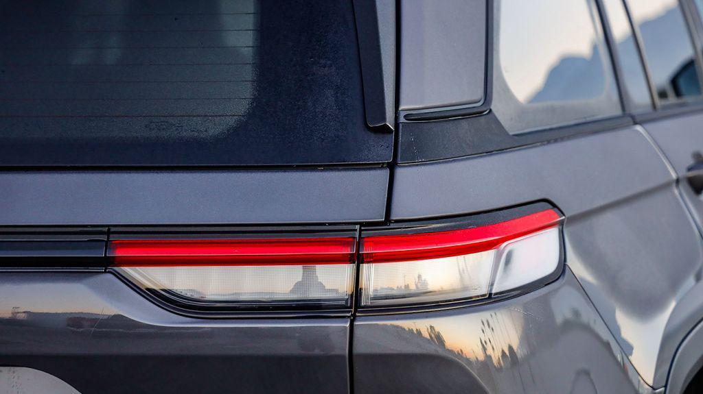 new 2025 Jeep Grand Cherokee car, priced at $37,045