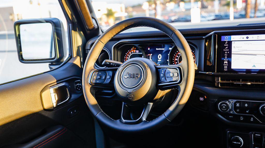 new 2025 Jeep Gladiator car, priced at $46,114