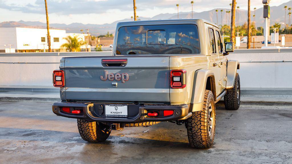 new 2025 Jeep Gladiator car, priced at $46,114