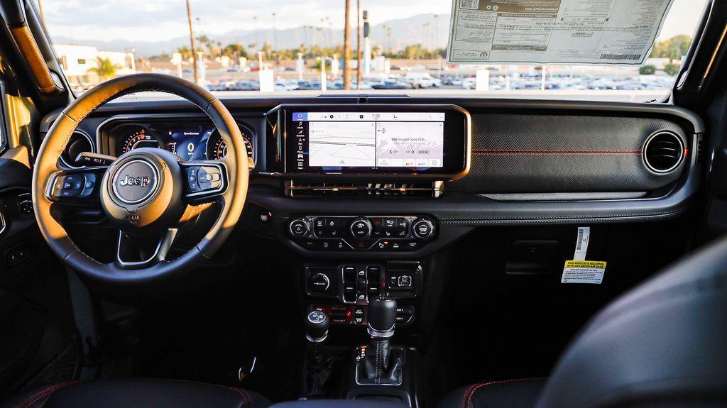 new 2025 Jeep Gladiator car, priced at $46,114