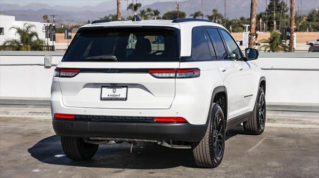 new 2025 Jeep Grand Cherokee car, priced at $38,935