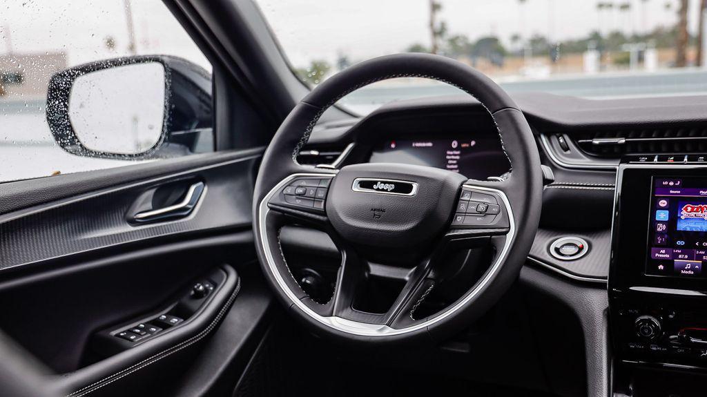 new 2025 Jeep Grand Cherokee L car, priced at $36,352
