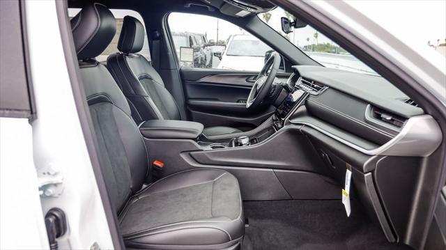 new 2025 Jeep Grand Cherokee L car, priced at $39,030