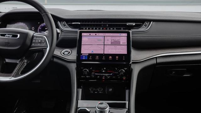 new 2025 Jeep Grand Cherokee car, priced at $38,745