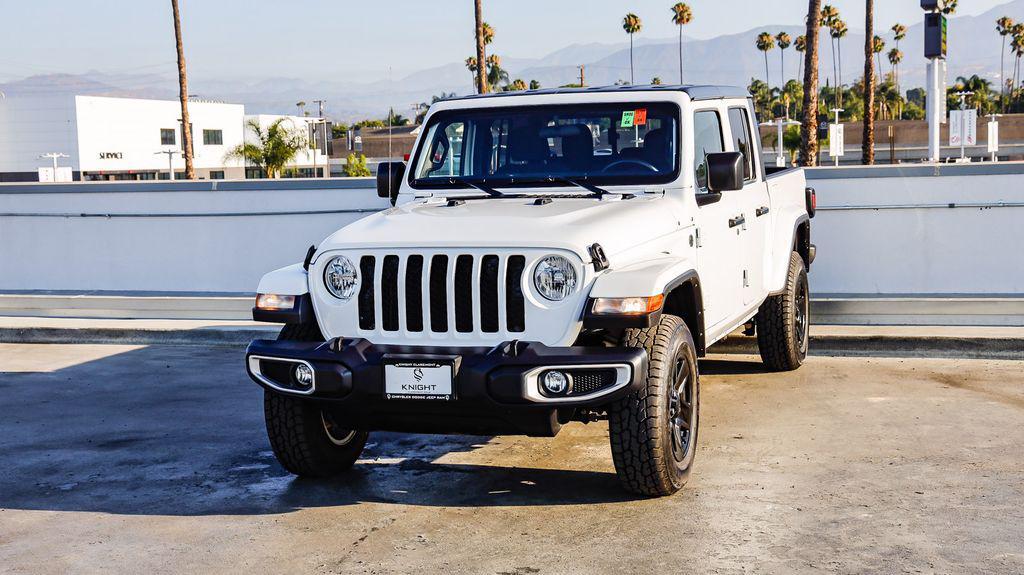 used 2022 Jeep Gladiator car, priced at $27,795