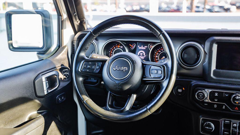 used 2022 Jeep Gladiator car, priced at $27,795