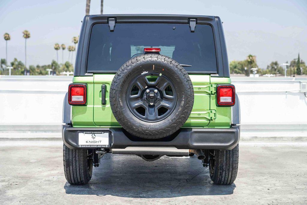 new 2025 Jeep Wrangler car, priced at $35,925
