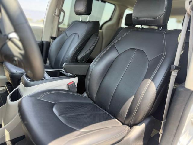 used 2024 Chrysler Pacifica car, priced at $28,495