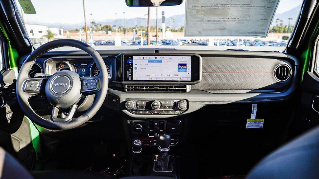 new 2025 Jeep Gladiator car, priced at $51,583