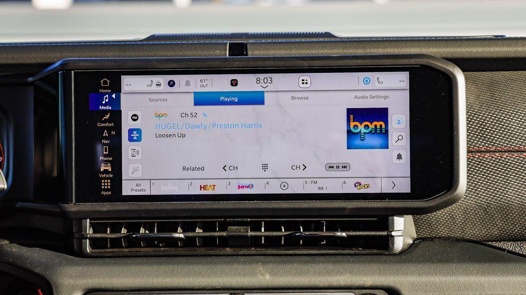 new 2025 Jeep Gladiator car, priced at $51,583