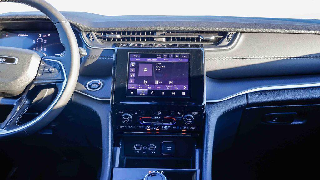 new 2025 Jeep Grand Cherokee L car, priced at $38,831