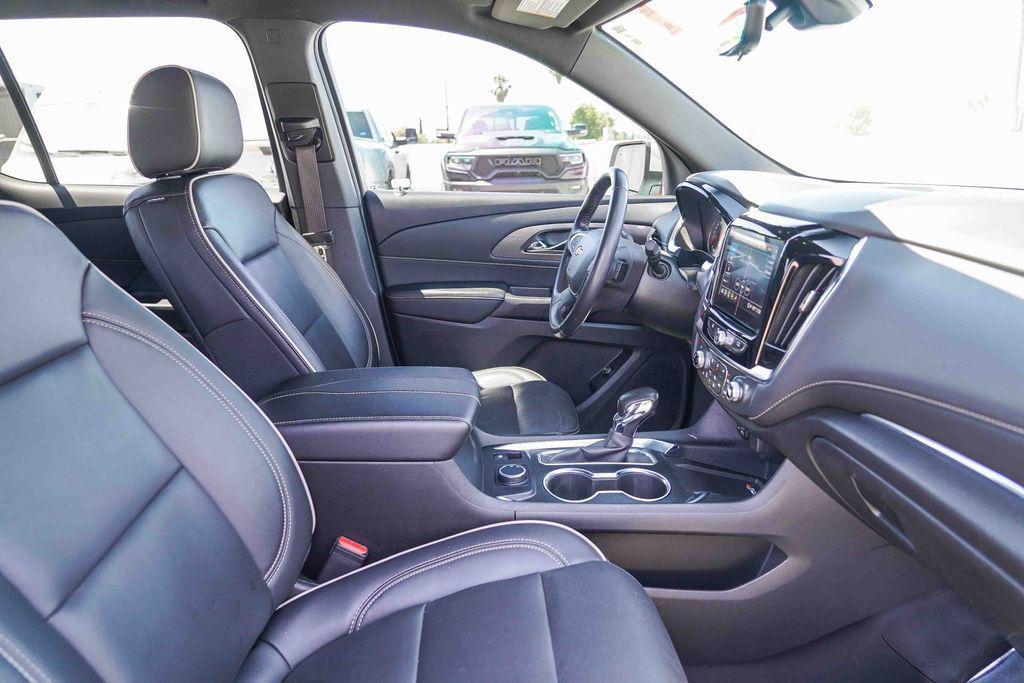 used 2022 Chevrolet Traverse car, priced at $28,995