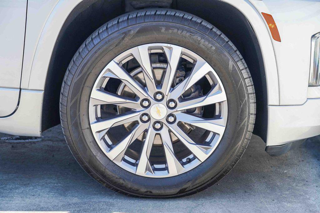 used 2022 Chevrolet Traverse car, priced at $28,995