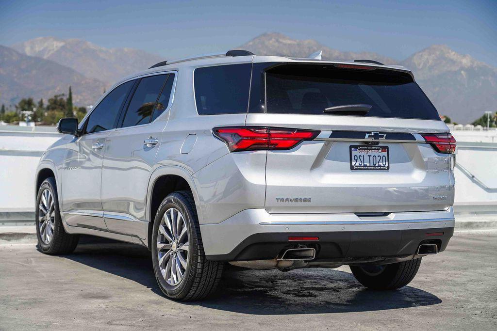 used 2022 Chevrolet Traverse car, priced at $28,995