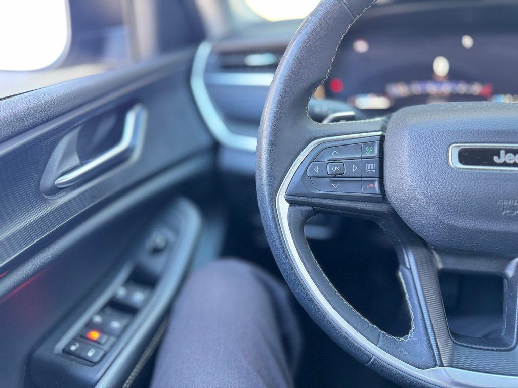 used 2023 Jeep Grand Cherokee L car, priced at $25,395