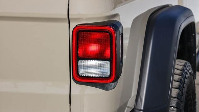 used 2022 Jeep Gladiator car, priced at $39,095