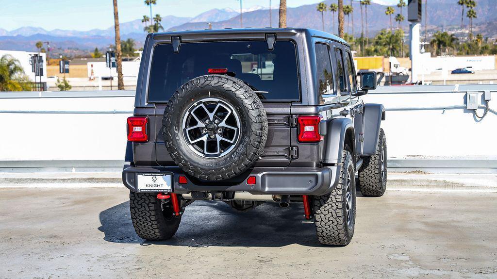 new 2025 Jeep Wrangler car, priced at $47,176