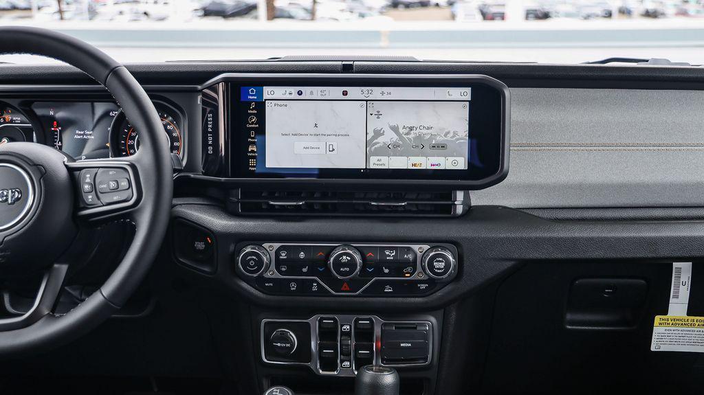 new 2025 Jeep Gladiator car, priced at $35,060
