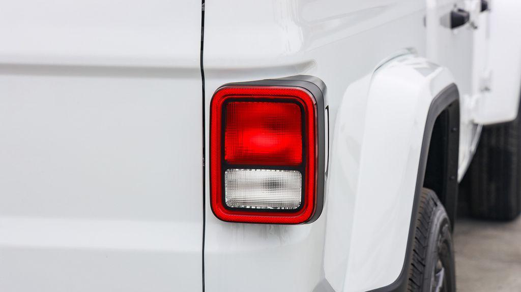 new 2025 Jeep Gladiator car, priced at $35,060
