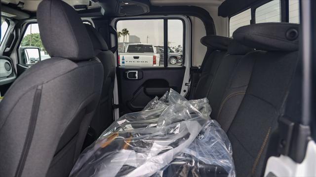 new 2025 Jeep Gladiator car, priced at $43,310
