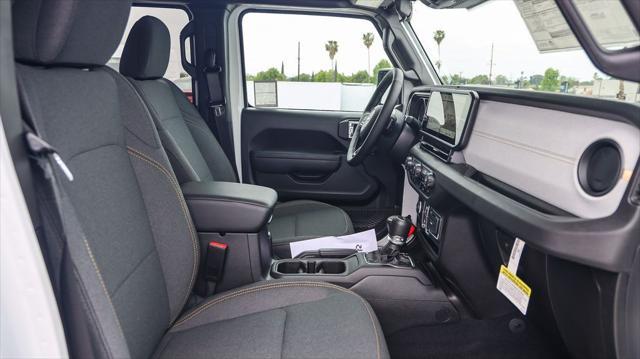 new 2025 Jeep Gladiator car, priced at $43,310