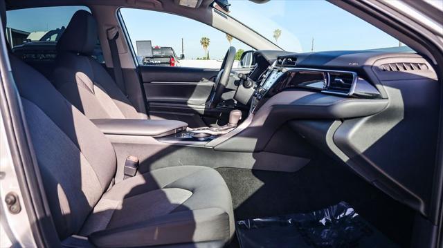used 2019 Toyota Camry Hybrid car, priced at $16,888